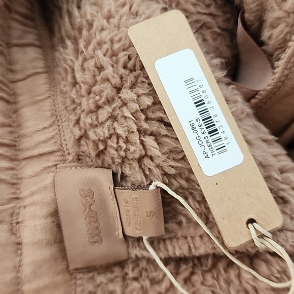 NWT SKIMS Teddy Jogger Lounge Pants in Tiger's Eye Size Small - Picture 11 of 12